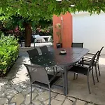 Les Dahlias 4 Personnes Jacuzzi Barbecue Jardin Arbore Climatise *