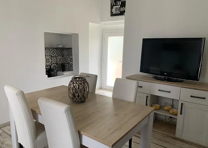 Les Dahlias 4 Personnes Jacuzzi Barbecue Jardin Arbore Climatise アグド