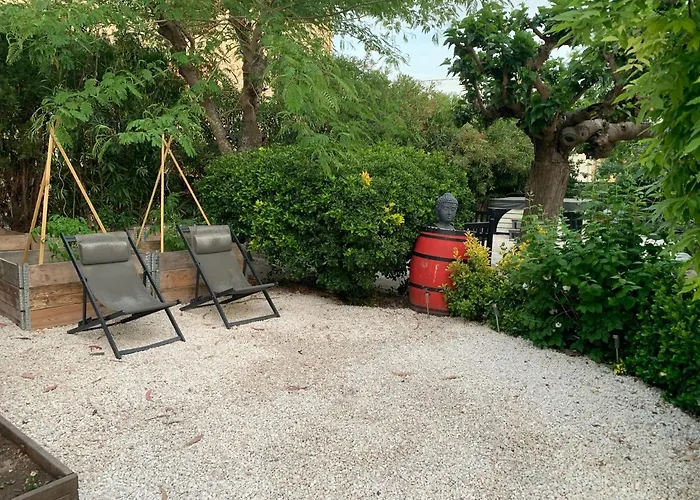 Les Dahlias 4 Personnes Jacuzzi Barbecue Jardin Arbore Climatise Апартаменти Агд